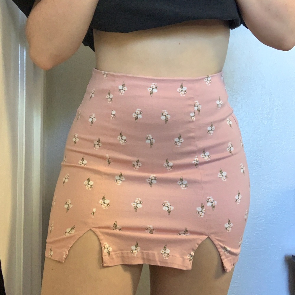 Aeropostale Y2K Pink Ditsy Floral Mini Bodycon Skirt Size Small/Medium